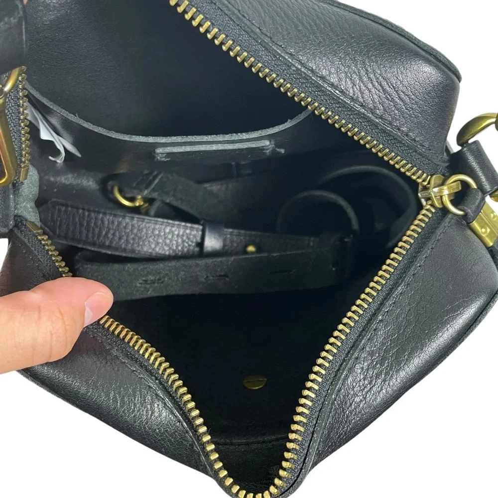 Madewell The Transport Camera Bag * Personalized with “AMF” - Picture 4 of 6